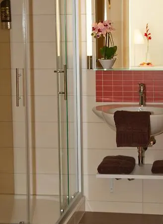 Zwei Linden Hotel Ottendorf-Okrilla